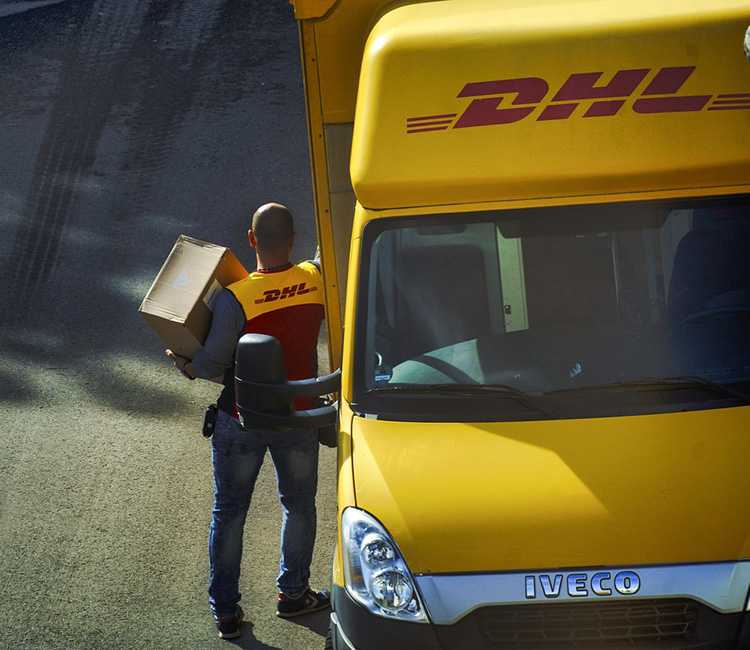 DHL will bis 2030 auf 30.000 Packstationen verdoppeln